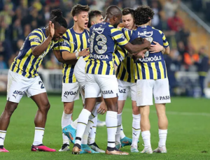 Fenerbahçe, Süper Lig’de Trabzonspor’u 3-1 Mağlup Etti ve Önemli Bir Galibiyet Aldı