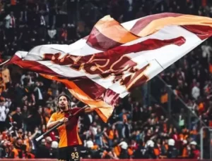 Başlık: “Premier Lig’e Transfer Rüzgarı: Galatasaray’ın Yıldızı İçin Teklif Var!”