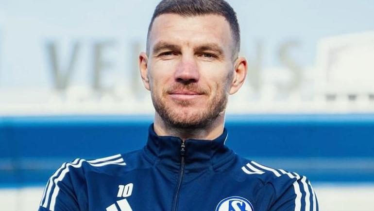 Edin Dzekonun aldığı maaş şaşırttı Sezon başında inanılmaz rakamı reddetmiş