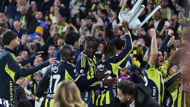 Galatasaraylı Noa Langdan Fenerbahçe-Beşiktaş maçının ardından paylaşım